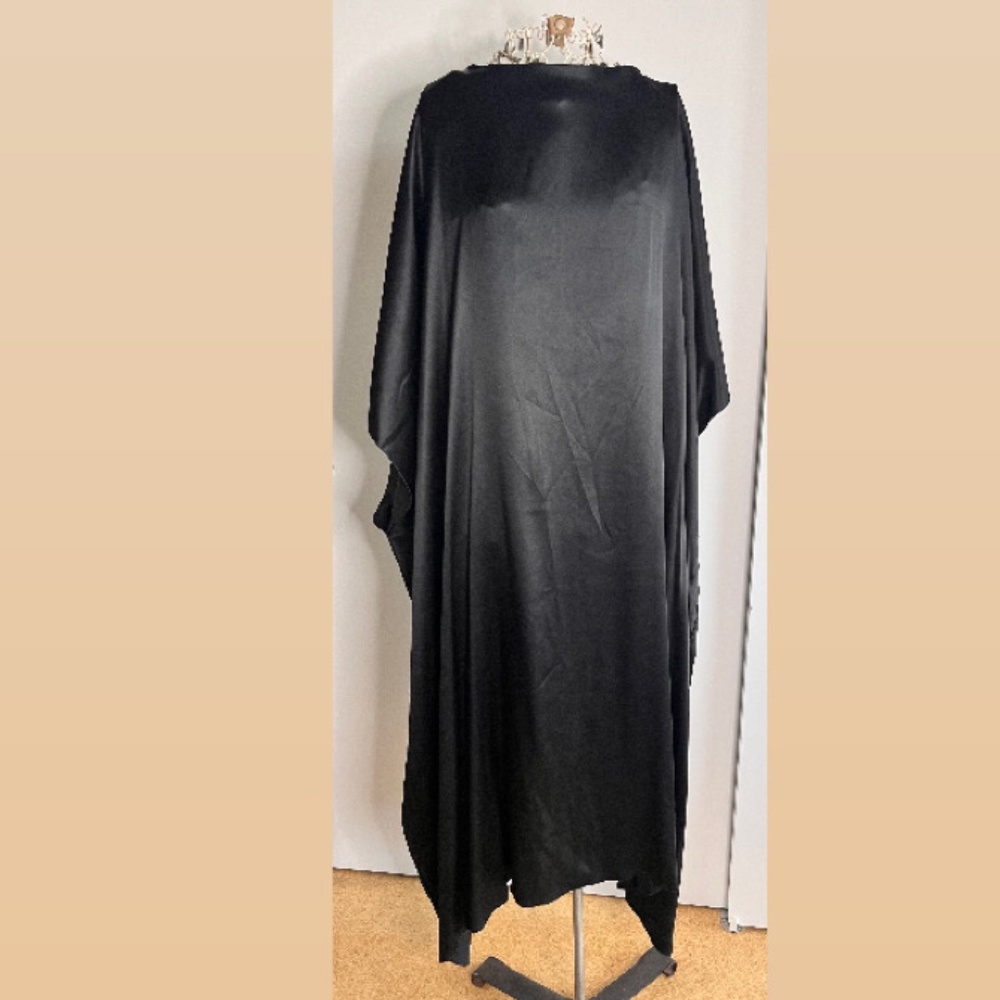 Zoran black silk charmeuse caftan size OS